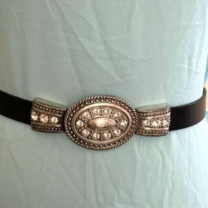 Chicos Dress Belt S/M Black Leather, Skinny Rhinestone Buckle Disc Slide Adjust